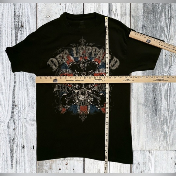 Def Leppard Rock of Ages Tour 2012 Short Sleeve Black Tee Shirt... Size Large - Picture 9 of 10